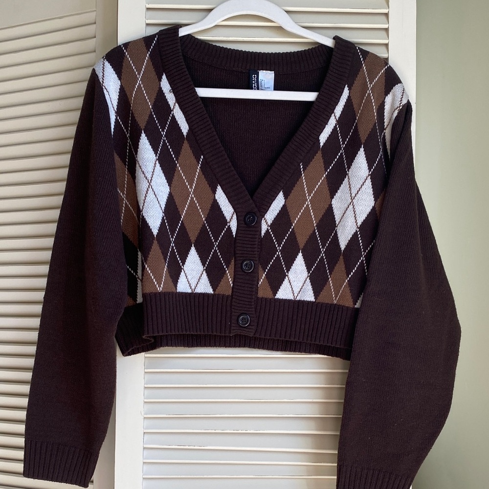 H&M Academia Divided Brown and White Argyle Cardigan